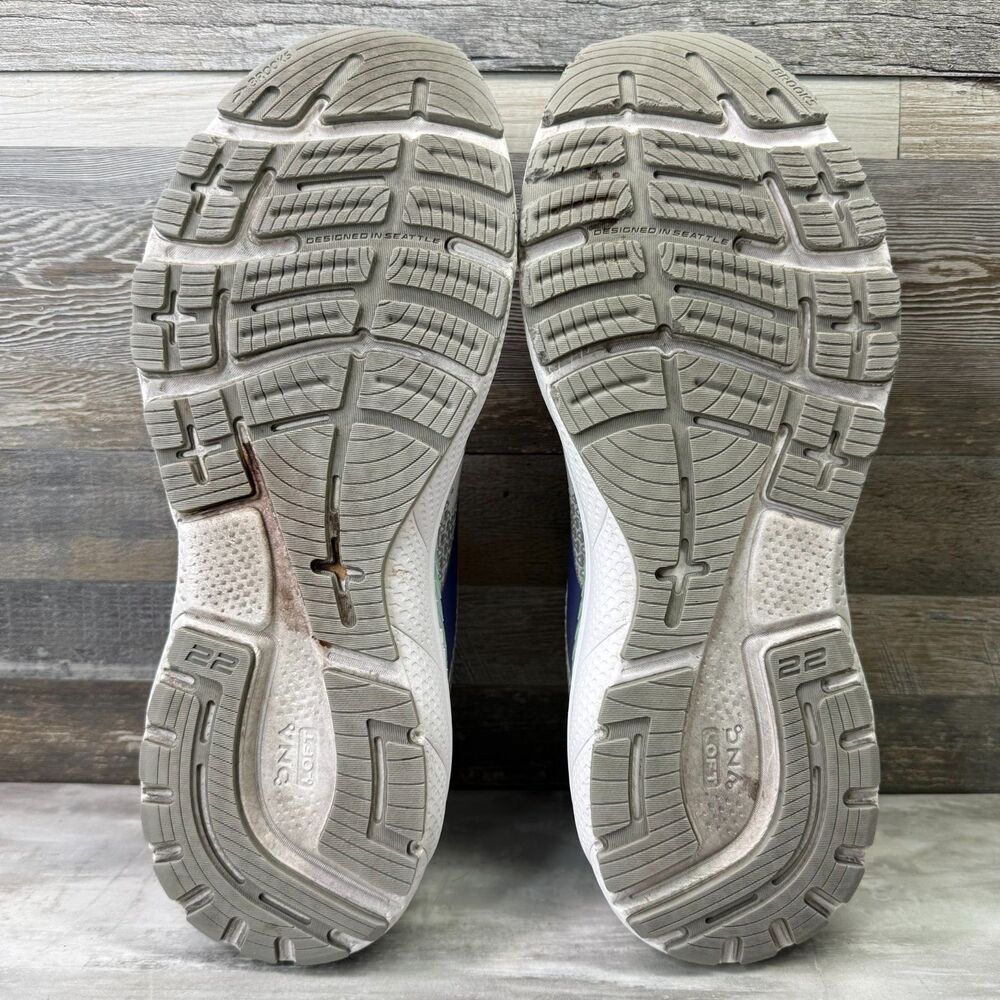 Brooks Adrenaline GTS 22 Women's Size 11.5 D (Wide) Gray Running Shoes Sneakers - Picture 7 of 8